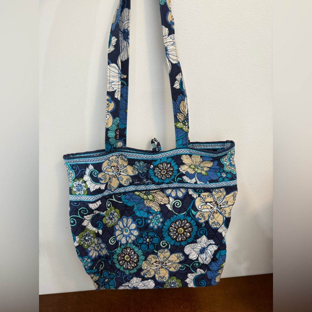 Vera Bradley Tote